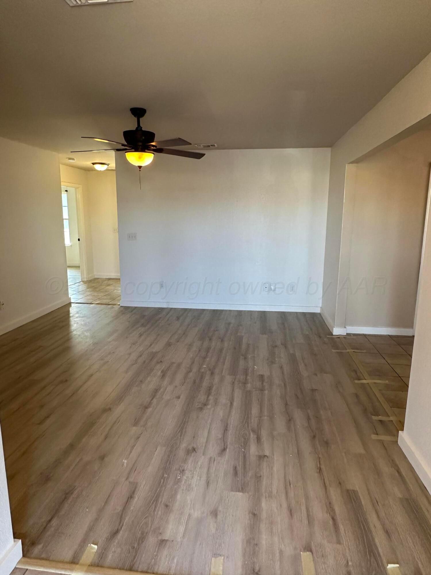 6902 Explorer Trail Amarillo, TX 79118 - Photo 4 of 18 living room