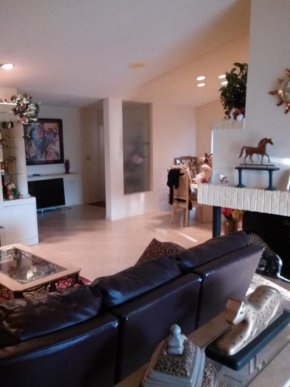 6810 Allegre Court Boca Raton, FL 33433 - Photo 3 of 9 LIVING ROOM-6810