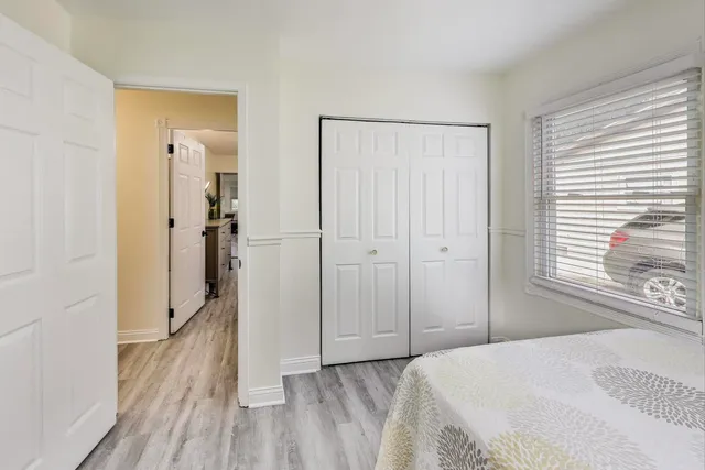 $340,000 | 110 Cedar Circle, Streamwood, IL 60107