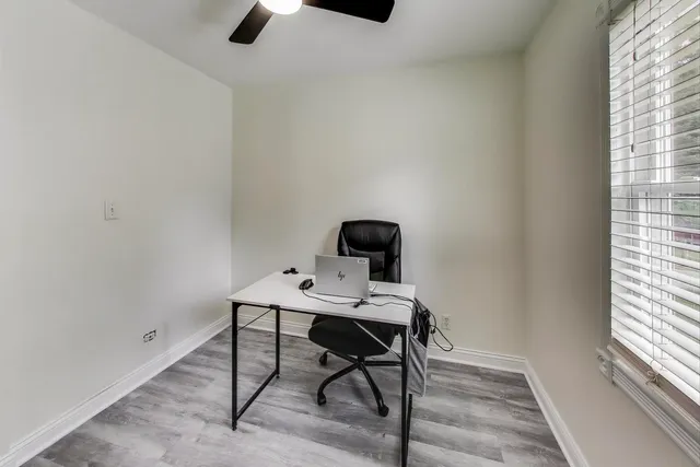 $340,000 | 110 Cedar Circle, Streamwood, IL 60107