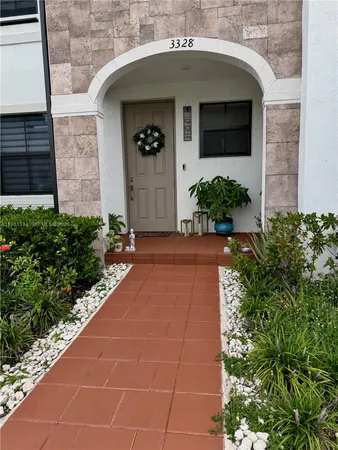$530,000 | 3328 West 114th Terrace, Unit 3328, Hialeah, FL 33018