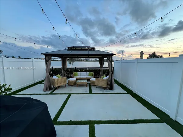 $530,000 | 3328 West 114th Terrace, Unit 3328, Hialeah, FL 33018