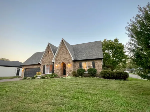 $369,000 | 8699 Frontier Drive, Newburgh, IN 47630