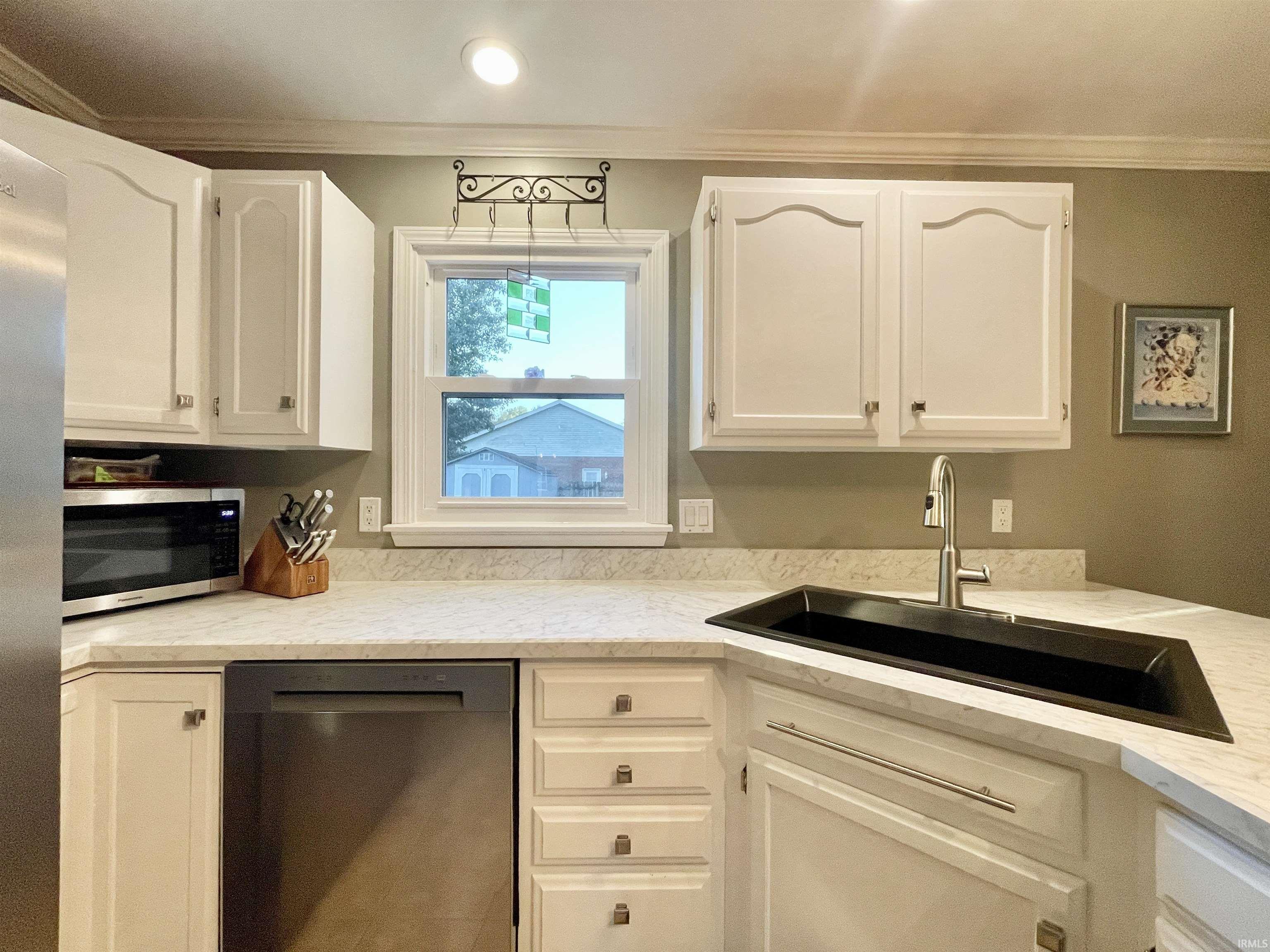 8699 Frontier Drive Newburgh, IN 47630 - Photo 13 of 36