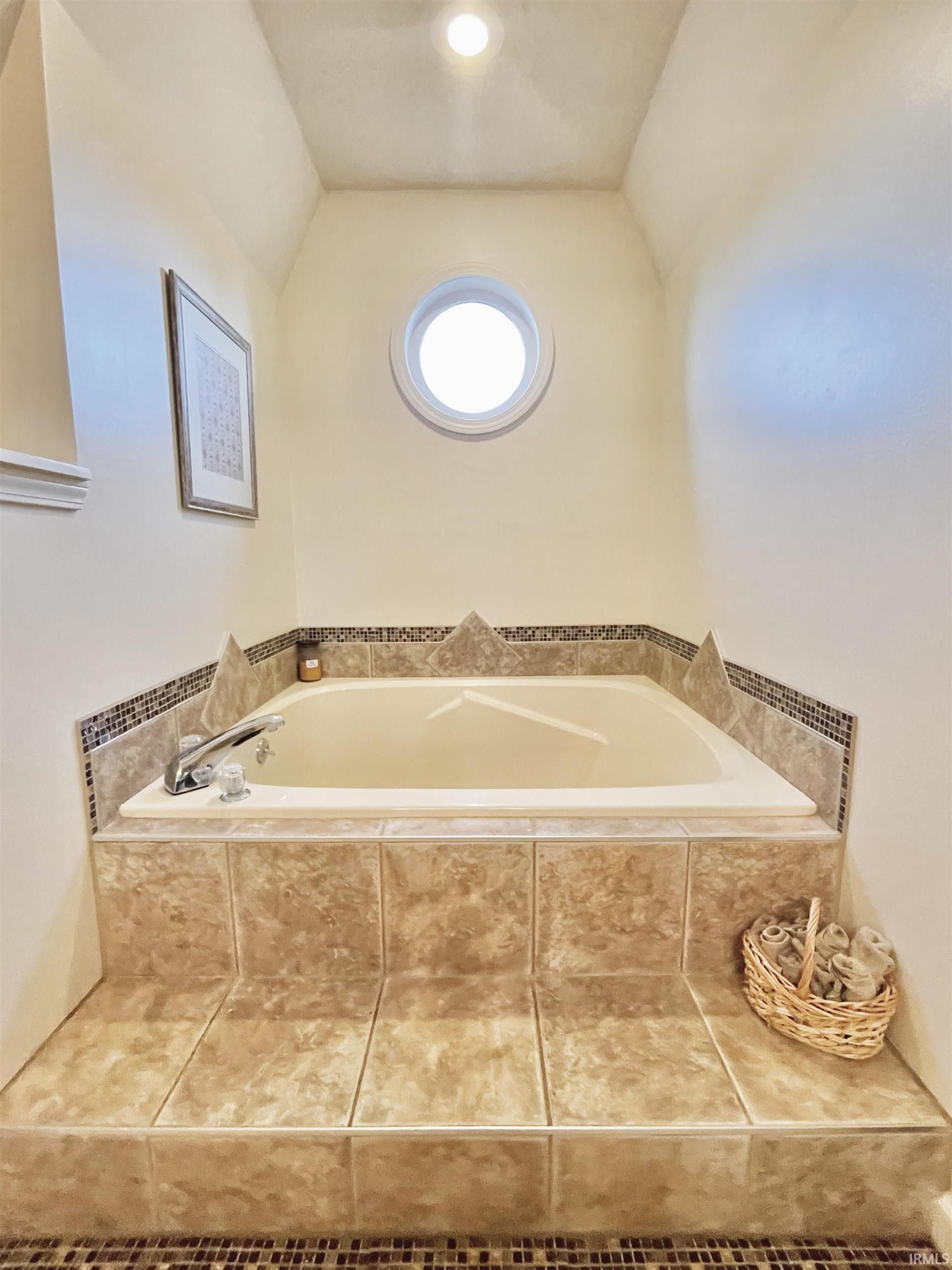 8699 Frontier Drive Newburgh, IN 47630 - Photo 27 of 36