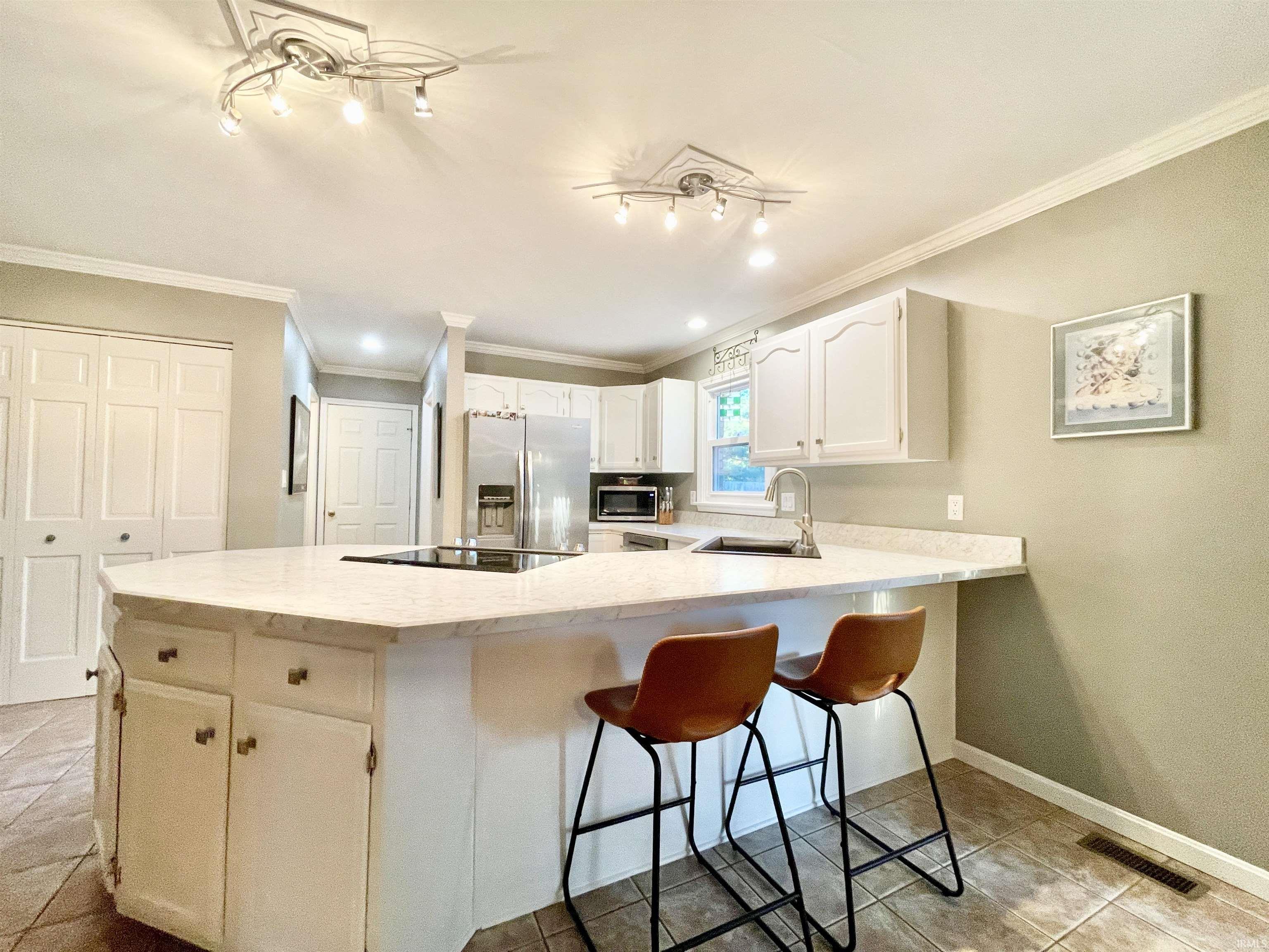8699 Frontier Drive Newburgh, IN 47630 - Photo 7 of 36