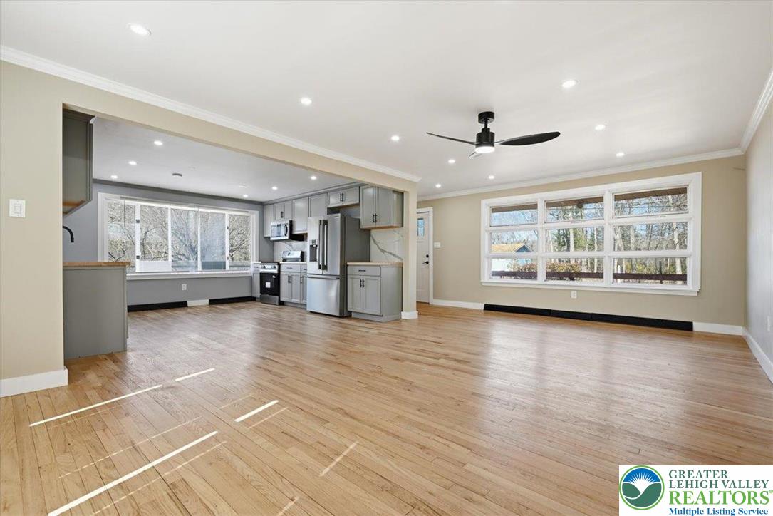 108 Sharbaugh Road Tobyhanna, PA 18466 - Photo 18 of 63