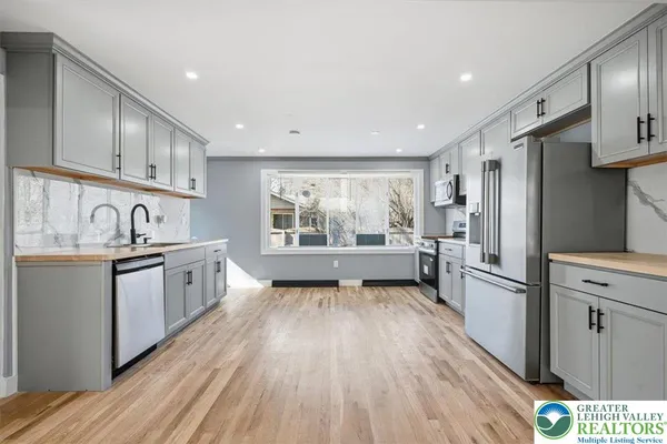 $359,900 | 108 Sharbaugh Road, Tobyhanna, PA 18466