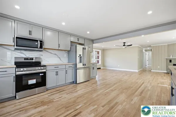 $359,900 | 108 Sharbaugh Road, Tobyhanna, PA 18466