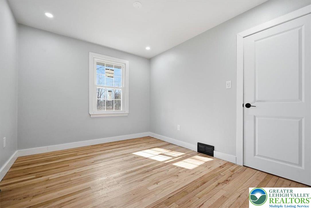 108 Sharbaugh Road Tobyhanna, PA 18466 - Photo 33 of 63