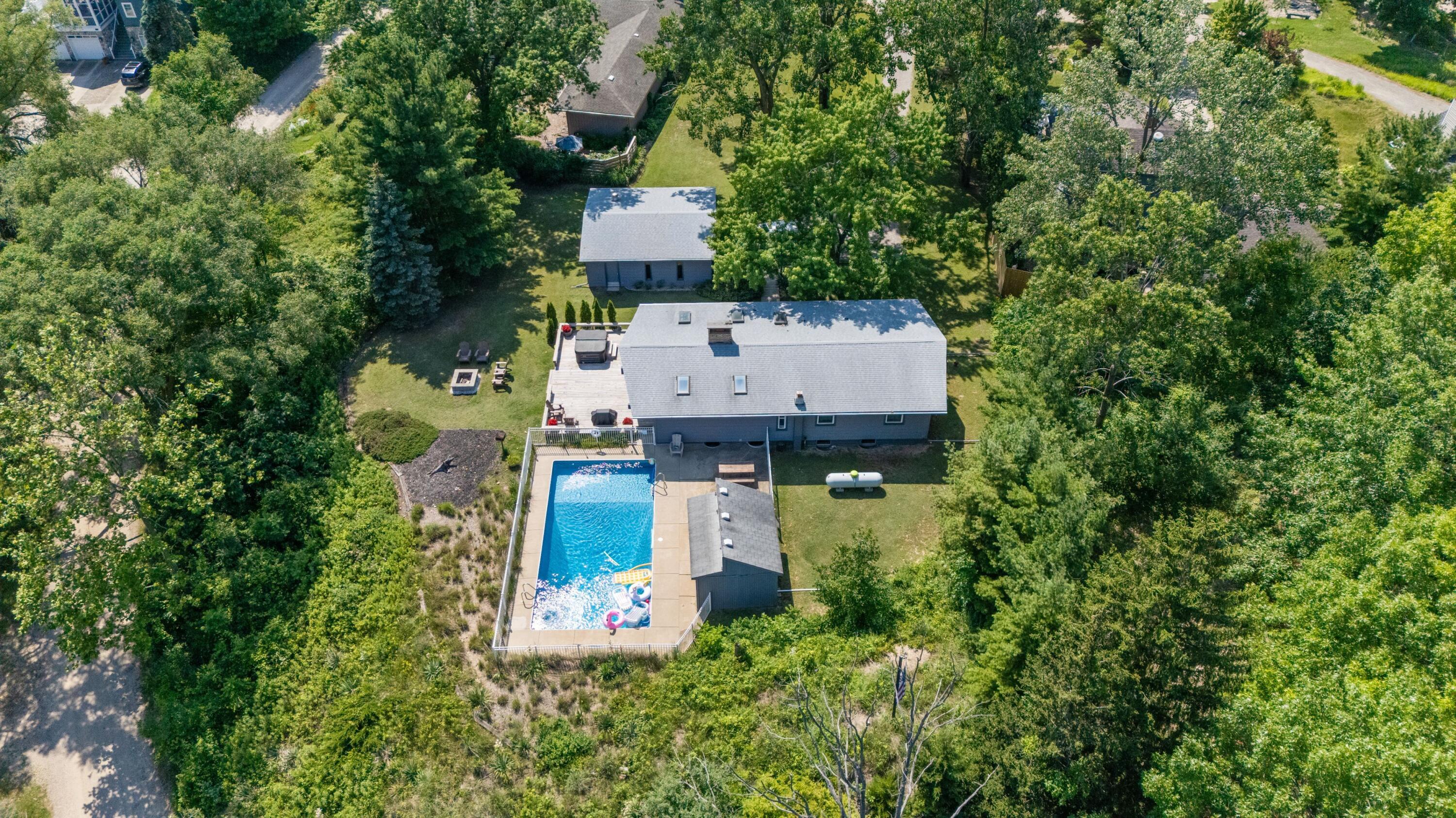 5501 Sunset Path Stevensville, MI 49127 - Photo 64 of 87 20DJI_20260707041644_0028_D