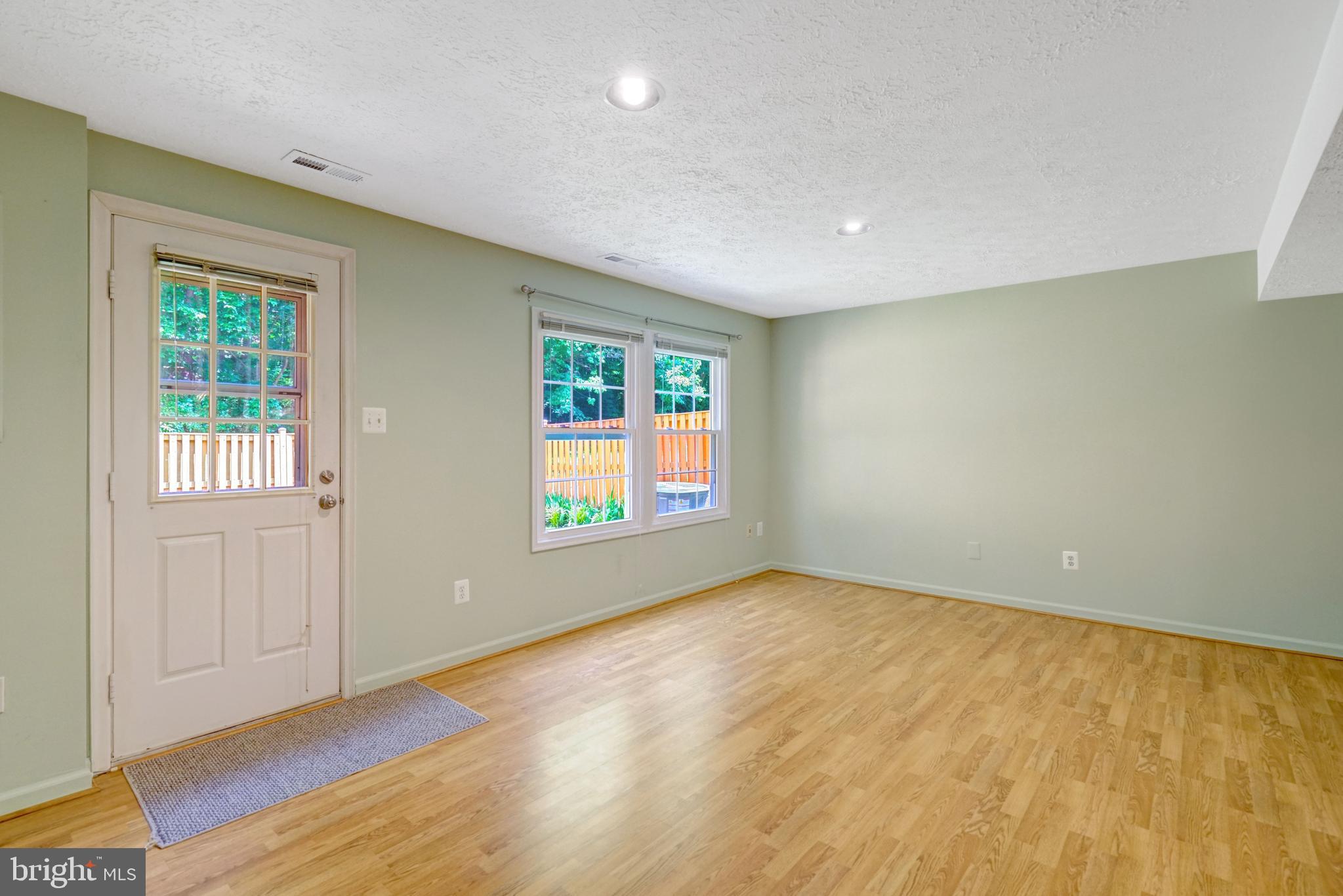 7516 Aspenpark Road Lorton, VA 22079 - Photo 49 of 58