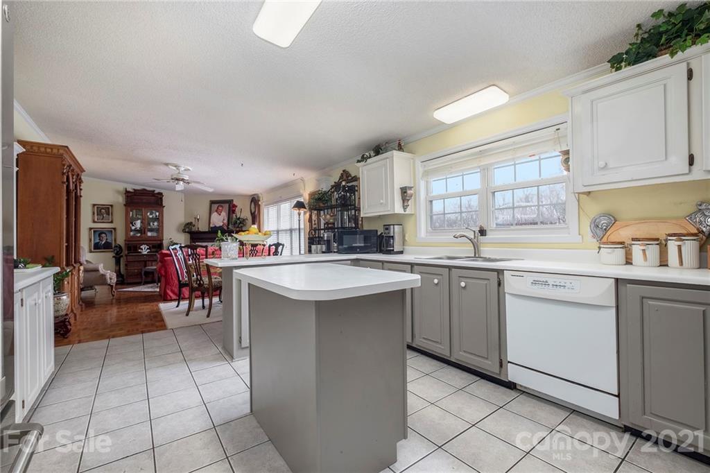 2552 Whites Road Fort Mill, SC 29715 - Photo 23 of 42 Gallery Image 23