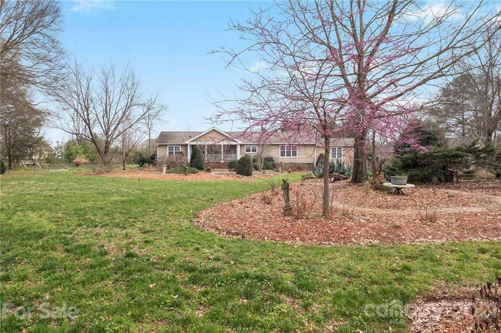 2552 Whites Road Fort Mill, SC 29715 - Photo 4 of 42 Gallery Image 4