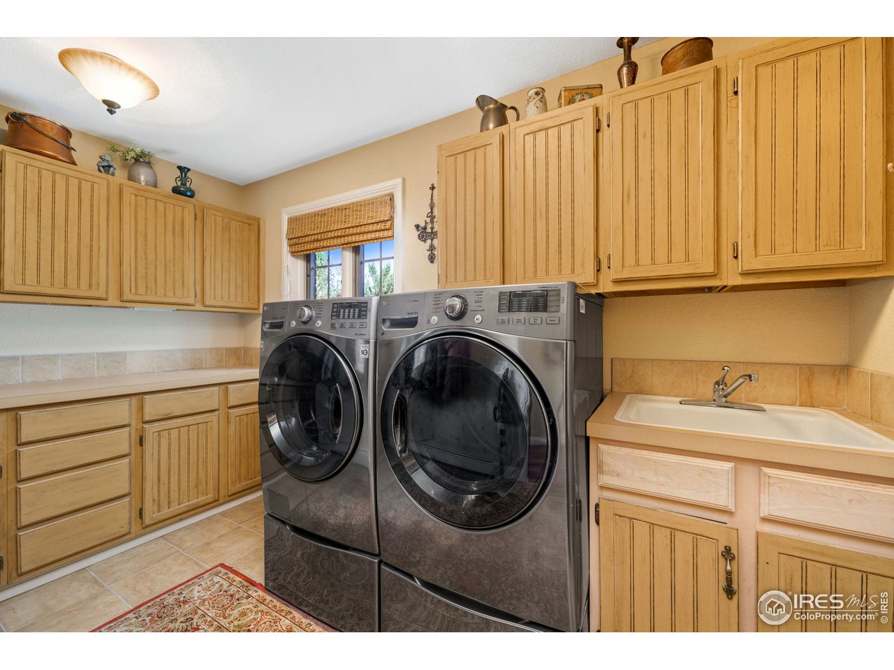 12 Dos Rios Greeley, CO 80634 - Photo 20 of 40 Laundry