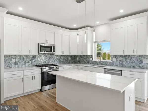 $850,000 | 401 Old Forks Road, Hammonton, NJ 08037