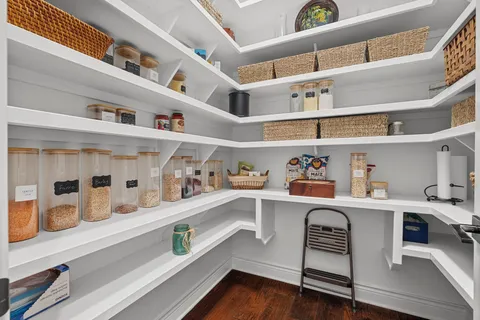$2,370,000 | 343 Covered Wagon Way, Driftwood, TX 78619