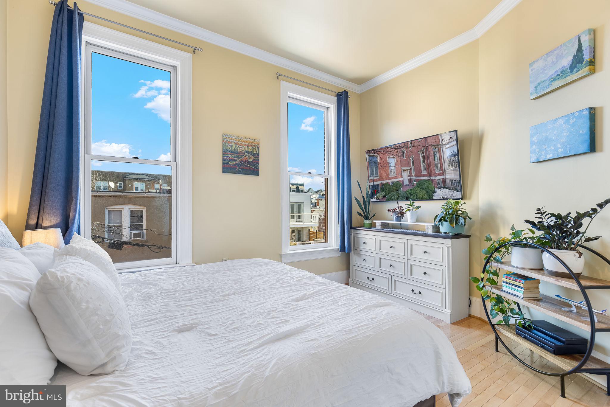 20 Logan Circle Northwest, Unit 12 Washington, DC 20005 - Photo 20 of 30 Primary Bedroom