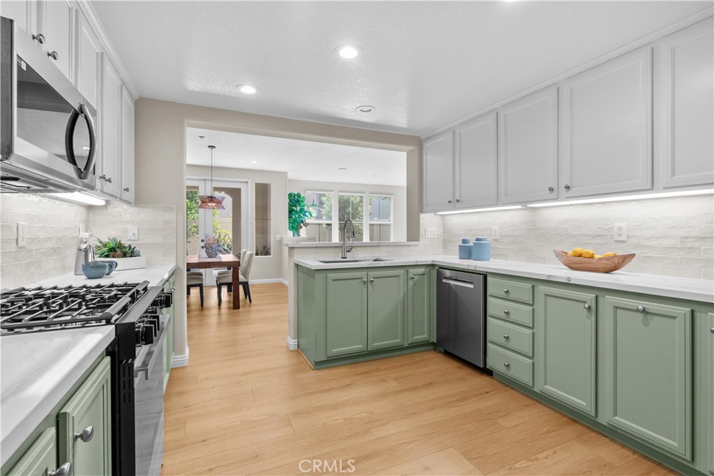 147 Lockford Irvine, CA 92602 - Photo 8 of 18