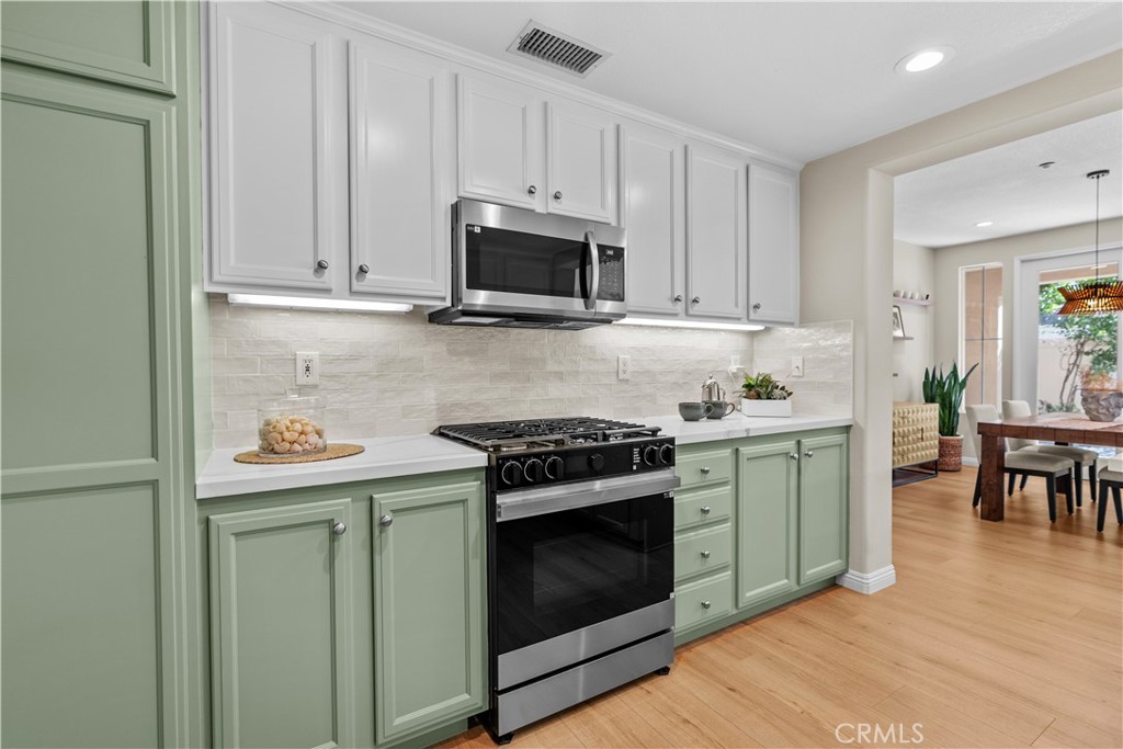 147 Lockford Irvine, CA 92602 - Photo 9 of 18