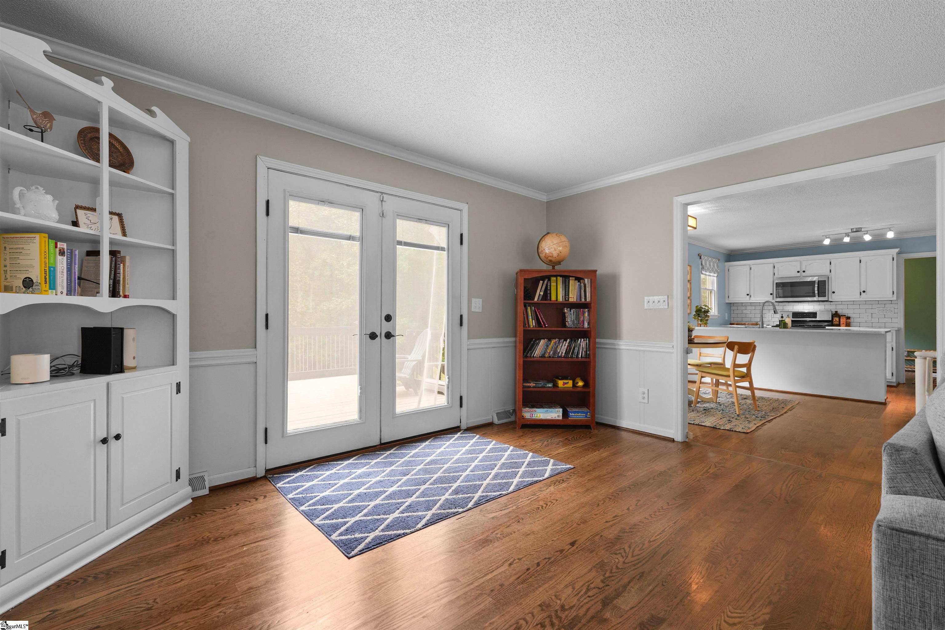 901 Huntington Road Easley, SC 29642 - Photo 9 of 38