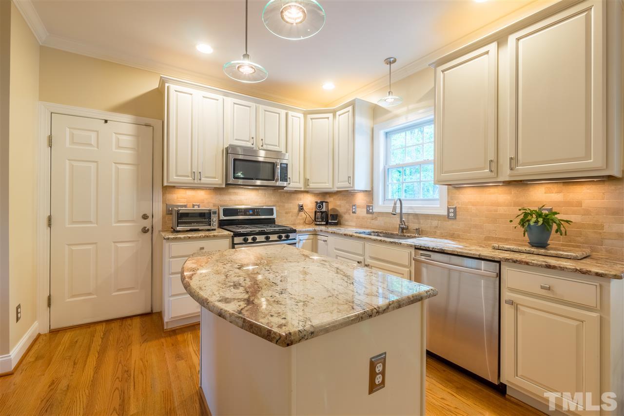 1704 Patterson Grove Road Apex, NC 27502 - Photo 4 of 25 Gallery Image 4