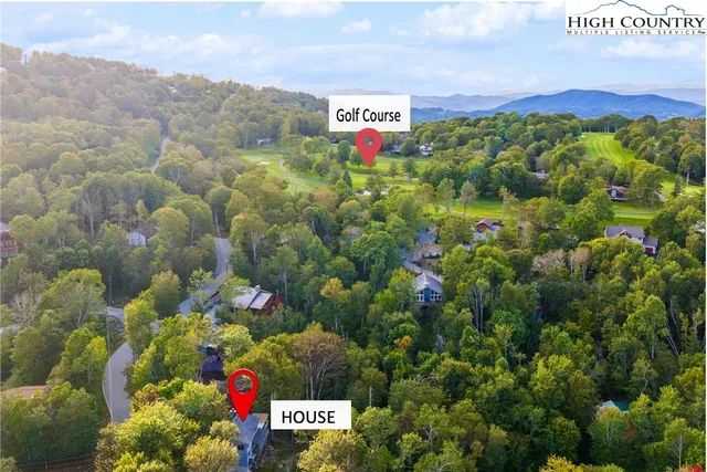 a picture of city view