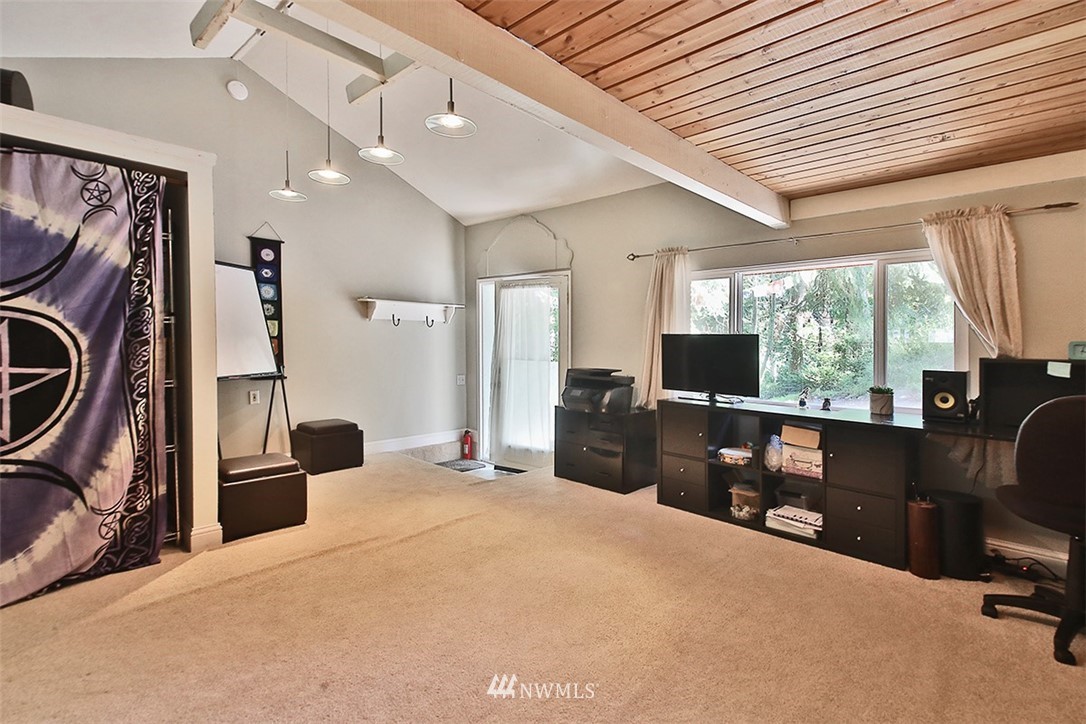 7921 Decatur Avenue Clinton, WA 98236 - Photo 26 of 38 Gallery Image 26