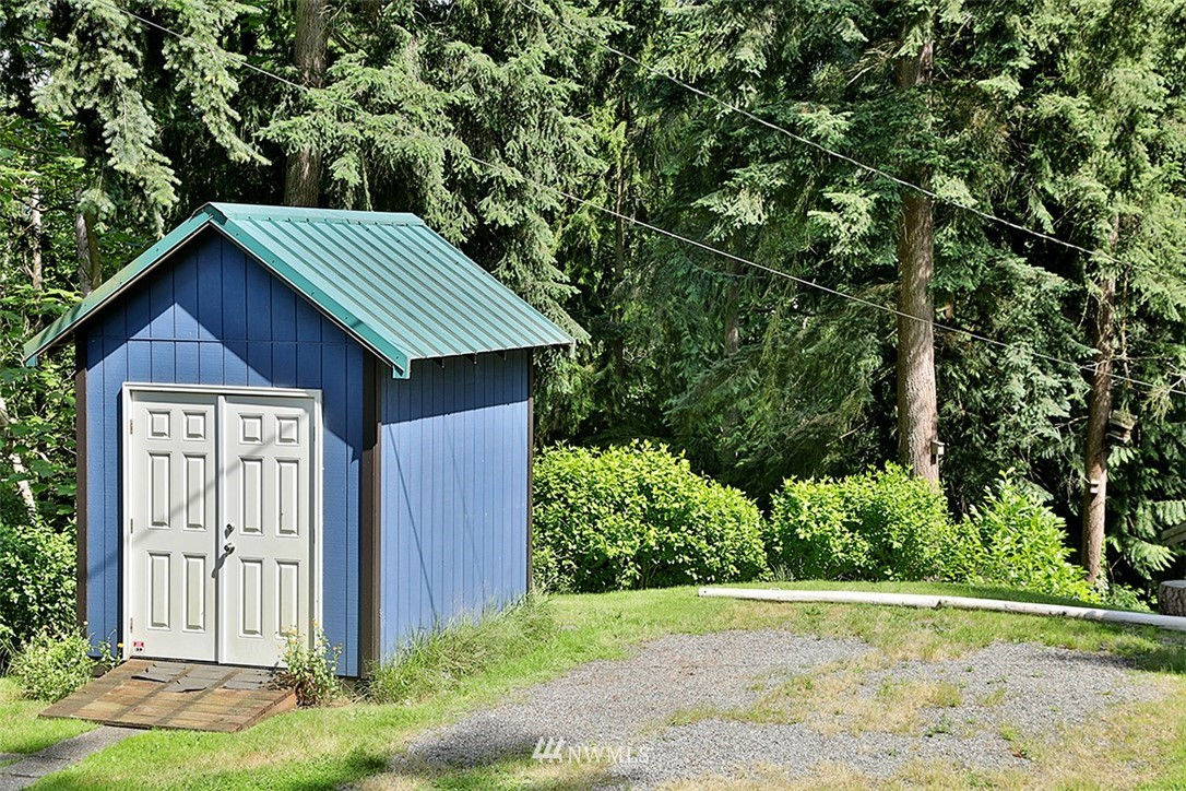 7921 Decatur Avenue Clinton, WA 98236 - Photo 31 of 38 Gallery Image 31