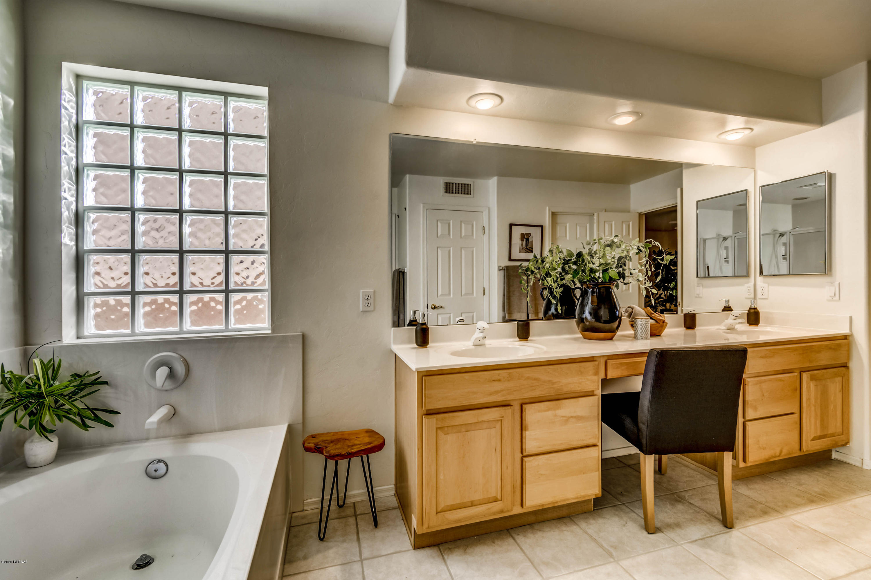 12411 North Mt Bigelow Road Oro Valley, AZ 85755 - Photo 33 of 49