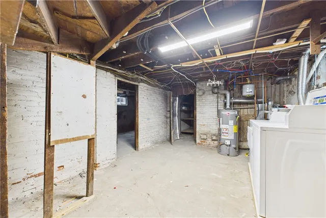 $749,900 | 18 Glenwood Avenue, Cranston, RI 02910