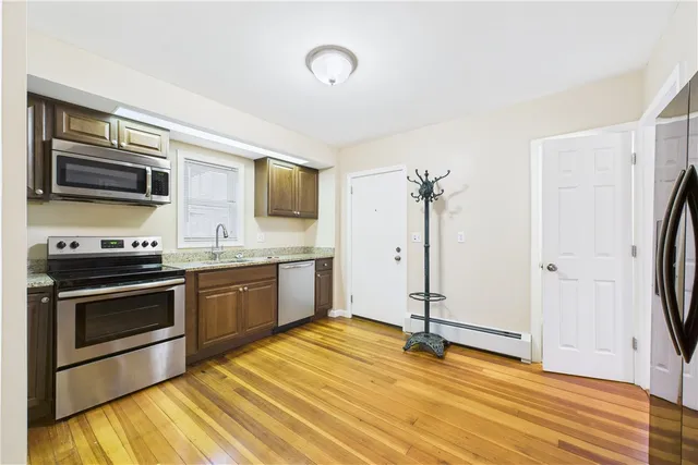 $749,900 | 18 Glenwood Avenue, Cranston, RI 02910