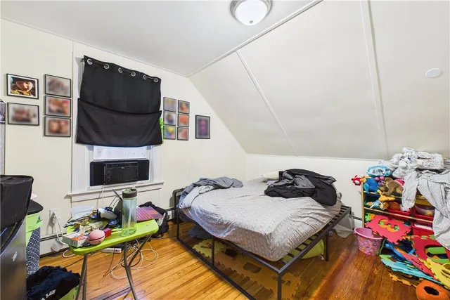 $749,900 | 18 Glenwood Avenue, Cranston, RI 02910