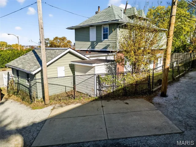 $169,900 | 3446 Henrietta Street, St. Louis, MO 63104