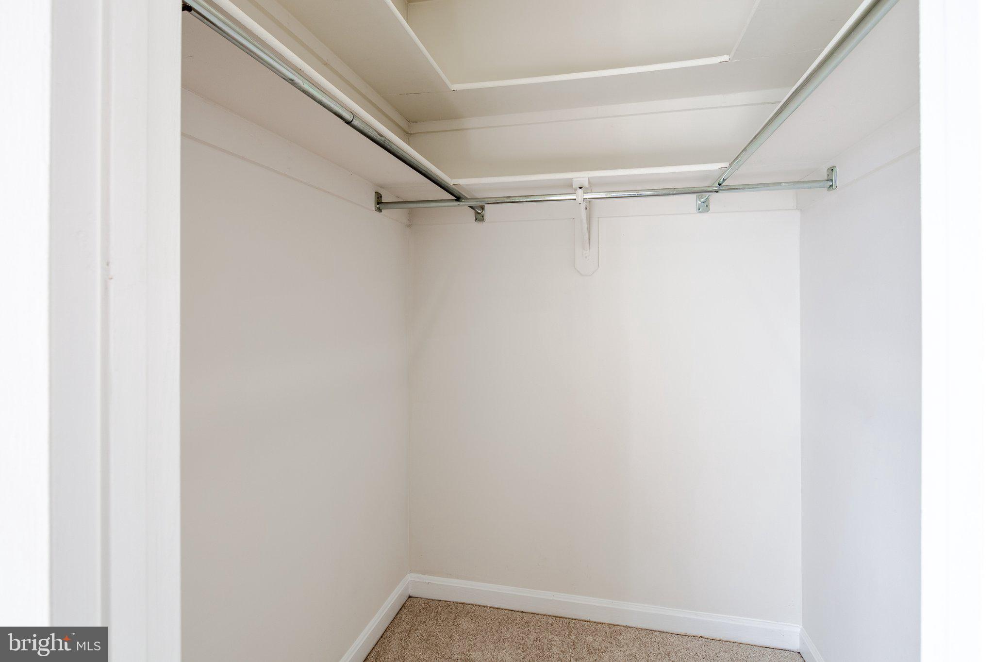 3040 South Glebe Road, Unit 3040 Arlington, VA 22206 - Photo 14 of 33 a view of small space