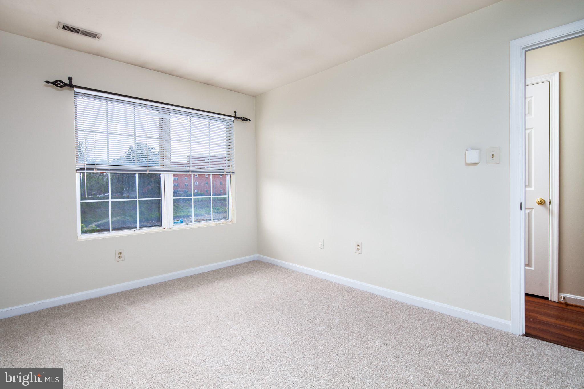 3040 South Glebe Road, Unit 3040 Arlington, VA 22206 - Photo 26 of 33