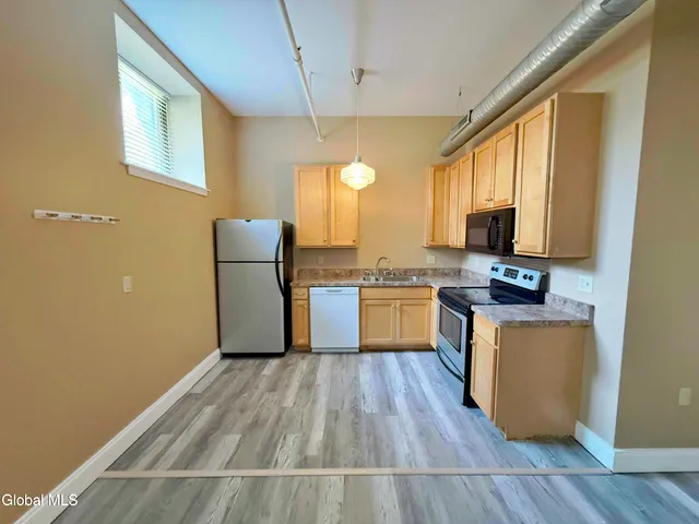 $3,275,000 | 11 Fremont Street, Gloversville, NY 12078