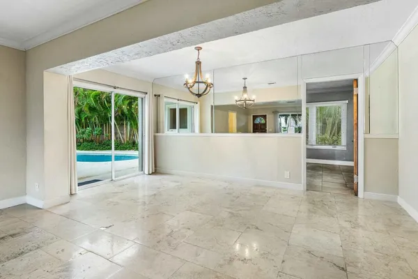 $7,500 | 121 Northeast Spanish Court, Boca Raton, FL 33432