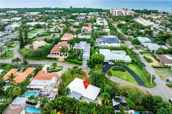 $7,500 | 121 Northeast Spanish Court, Boca Raton, FL 33432