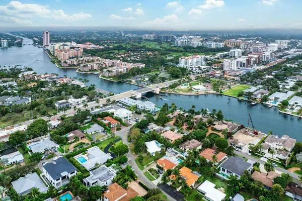 $7,500 | 121 Northeast Spanish Court, Boca Raton, FL 33432