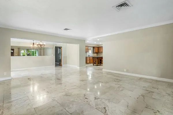 $7,500 | 121 Northeast Spanish Court, Boca Raton, FL 33432