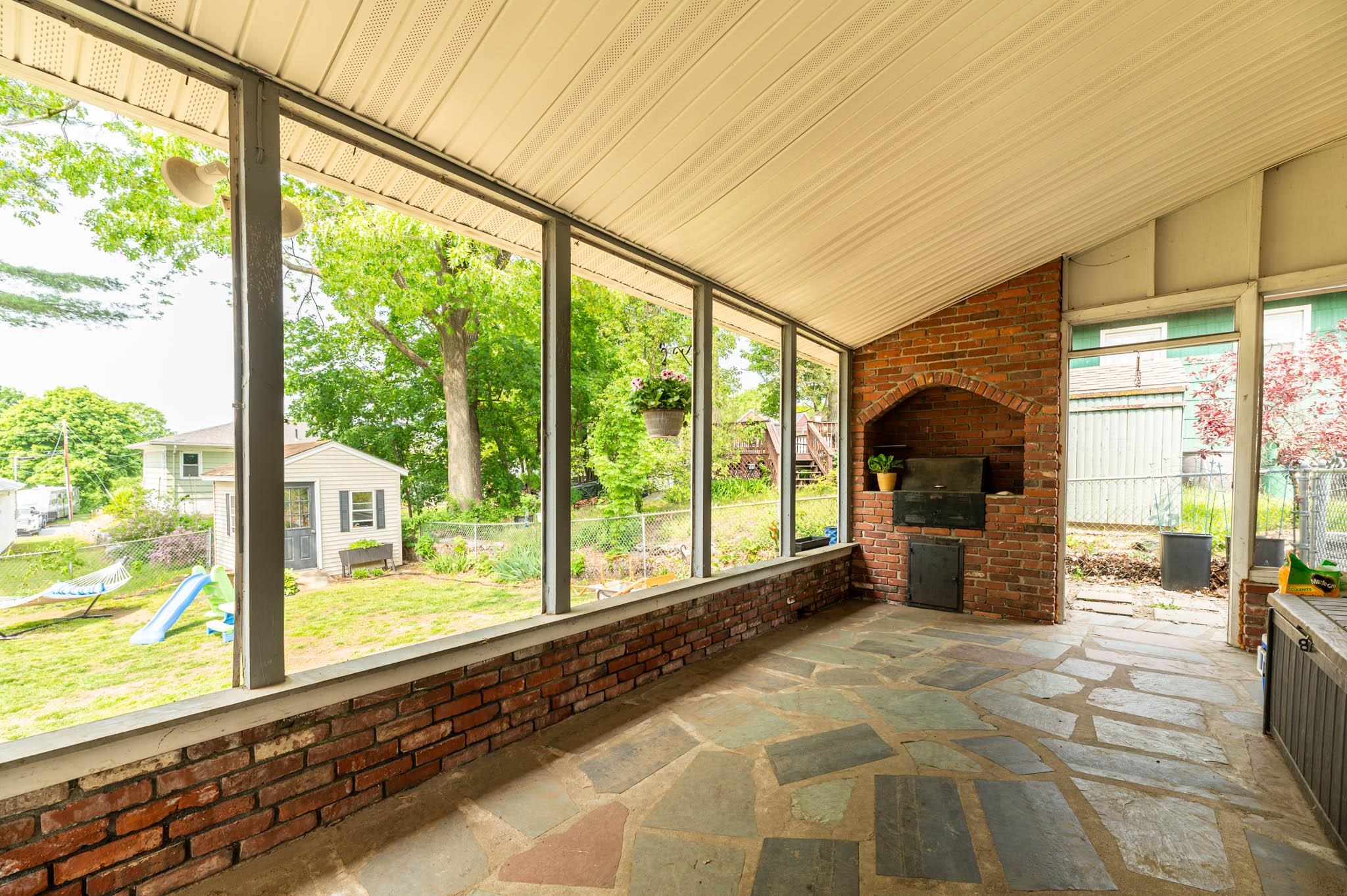 30 Dickerman Street Nashua, NH 03060 - Photo 14 of 16