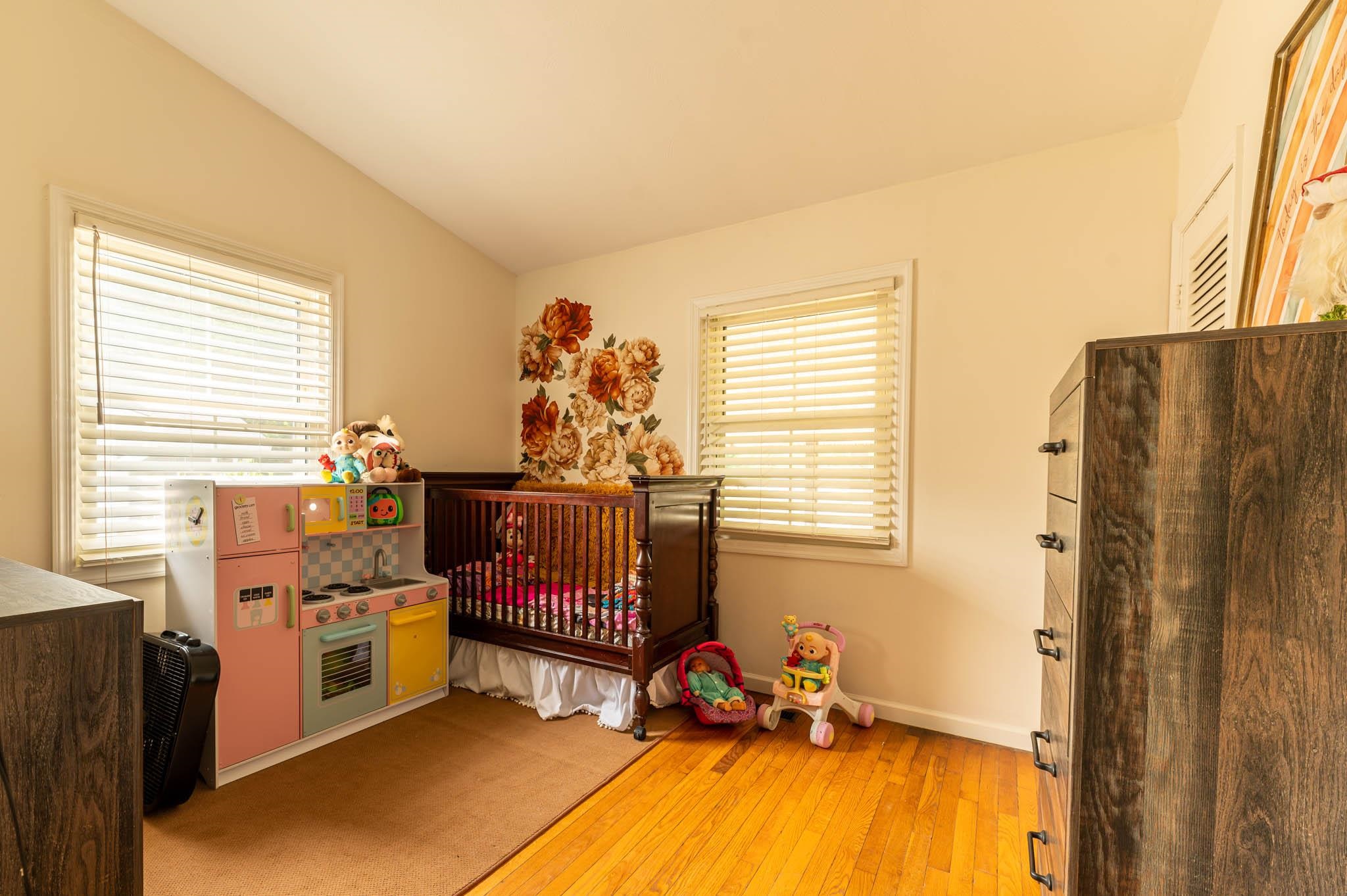 30 Dickerman Street Nashua, NH 03060 - Photo 7 of 16