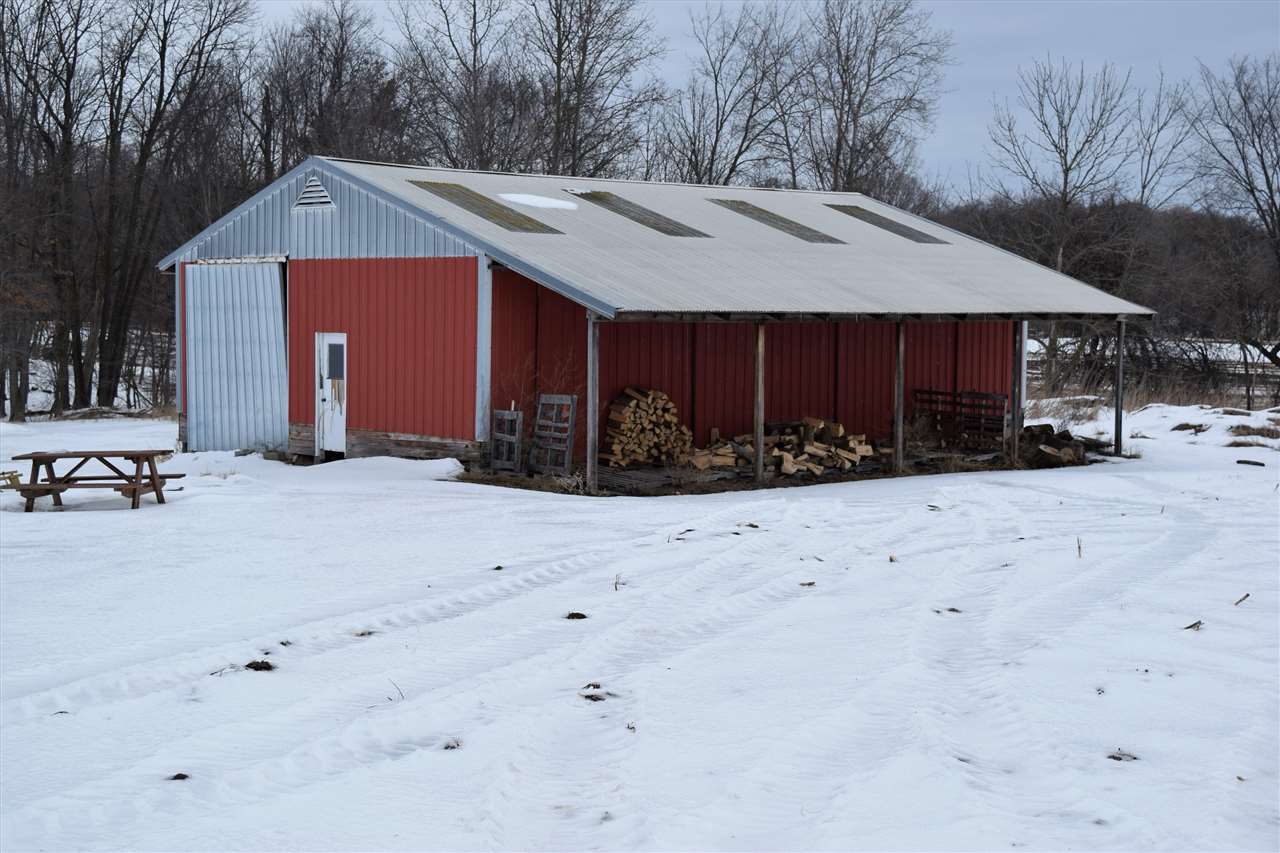 475 East Wing Road Mount Pleasant, MI 48858 - Photo 36 of 45 1857867-35.JPG