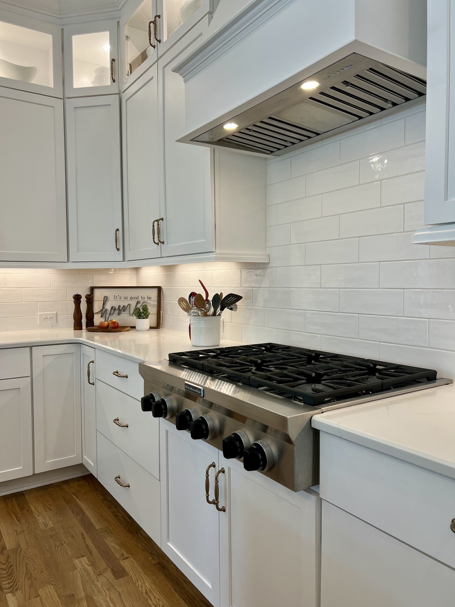2001 Erwin Street Franklin, TN 37064 - Photo 7 of 30 a kitchen with granite countertop a stove and cabinets