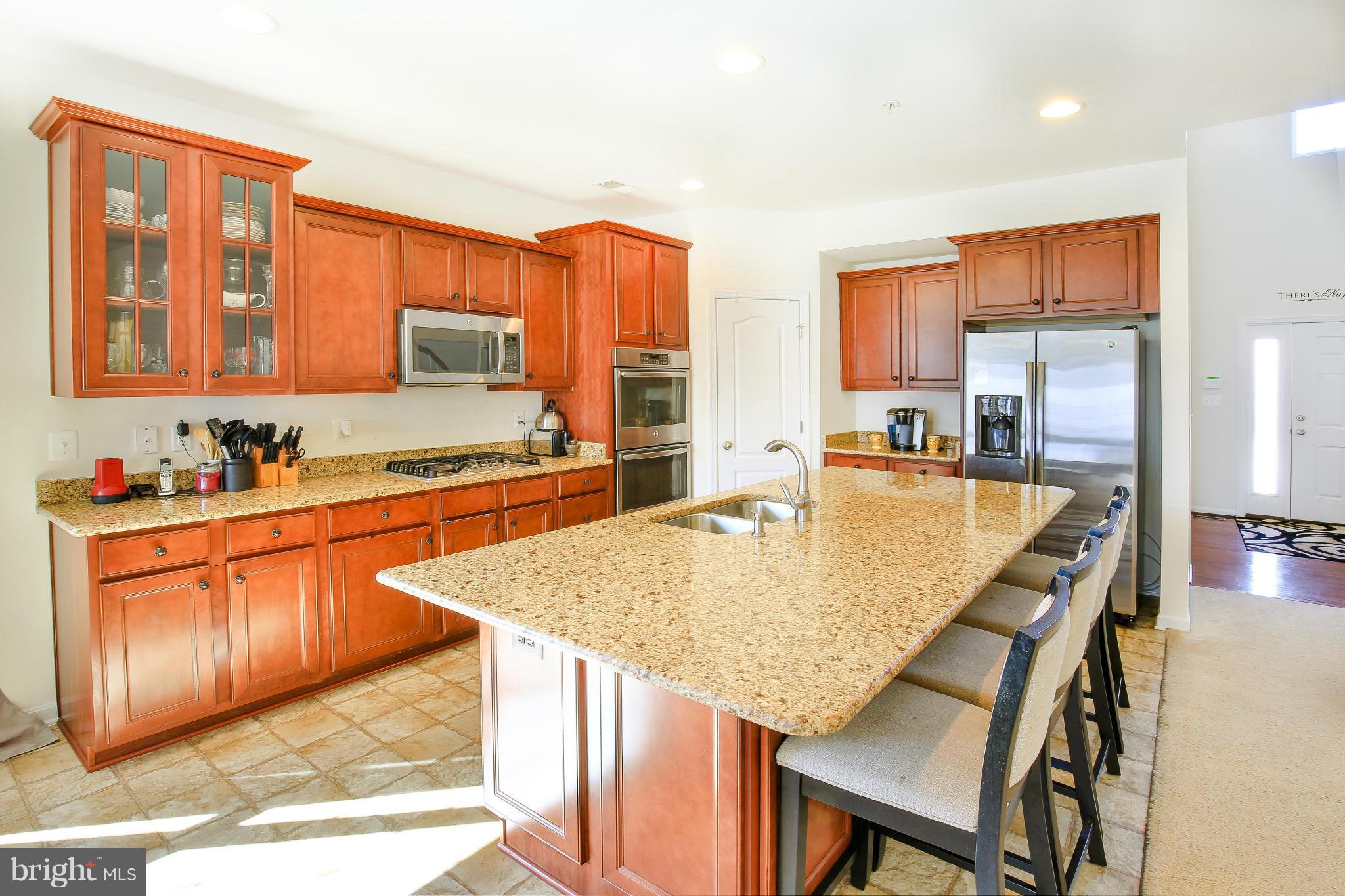 7116 Battle Field Loop Brandywine, MD 20613 - Photo 3 of 29 Kitchen