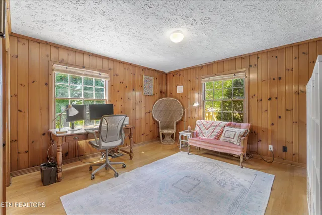 $380,000 | 3616 Riverview Drive, Knoxville, TN 37914