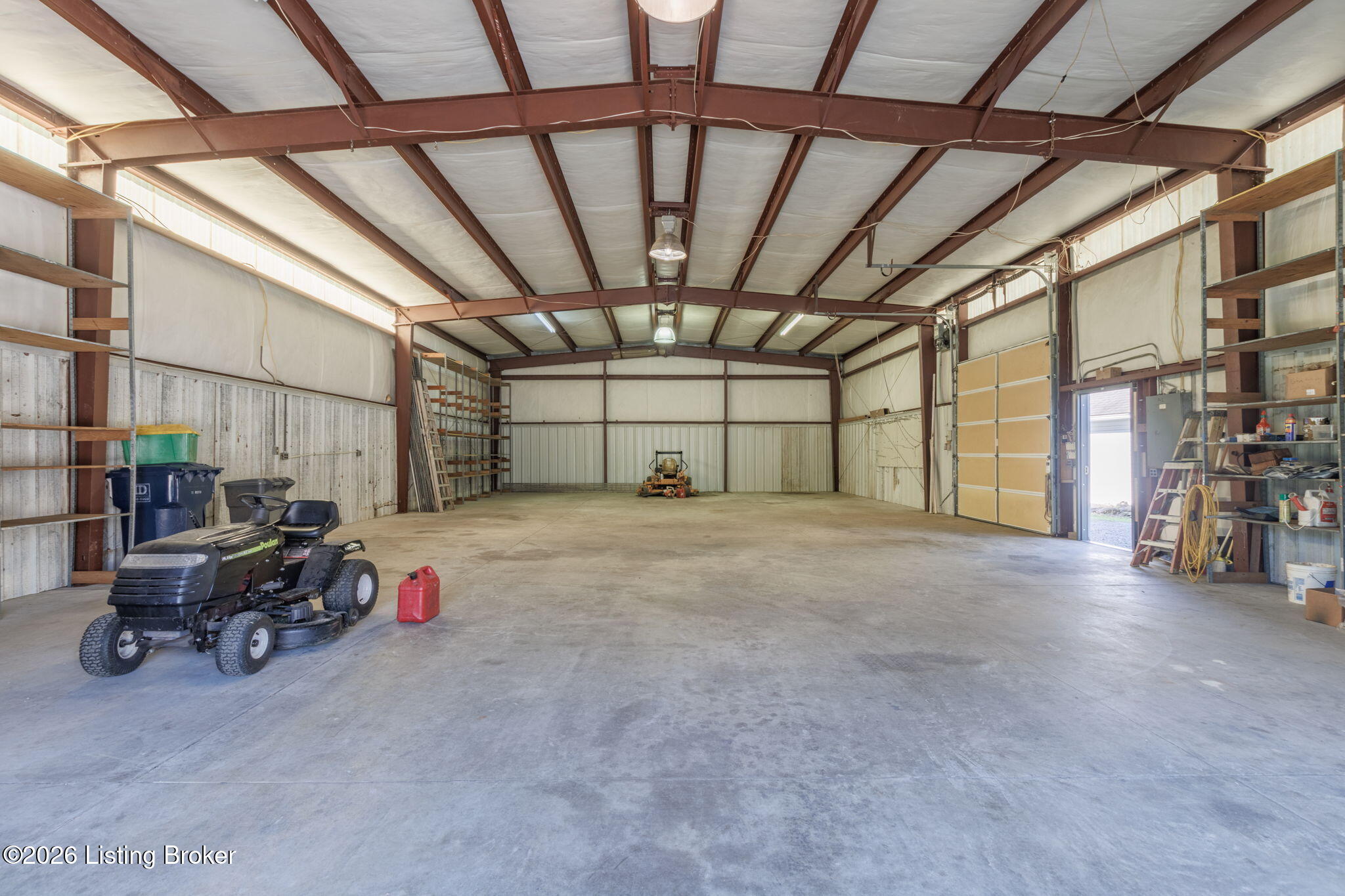 8802 Ferndale Road Louisville, KY 40291 - Photo 34 of 49 41-web-or-mls-4F0A0010-HDR