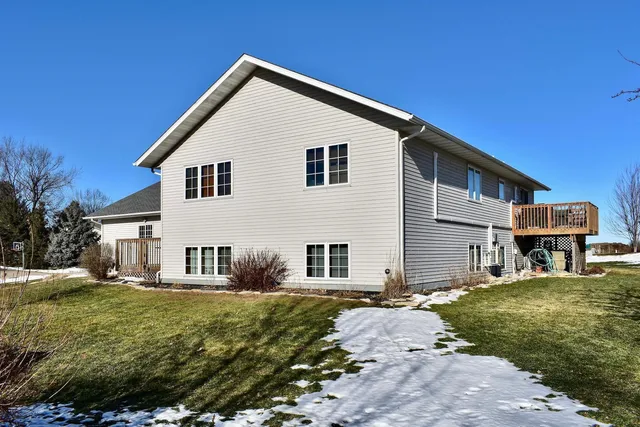 $369,000 | 17 Williams Street, Lewiston, MN 55952