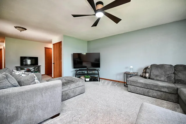 $369,000 | 17 Williams Street, Lewiston, MN 55952